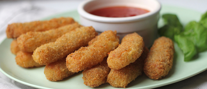 7 Pcs Crispy Mozzarella Sticks 